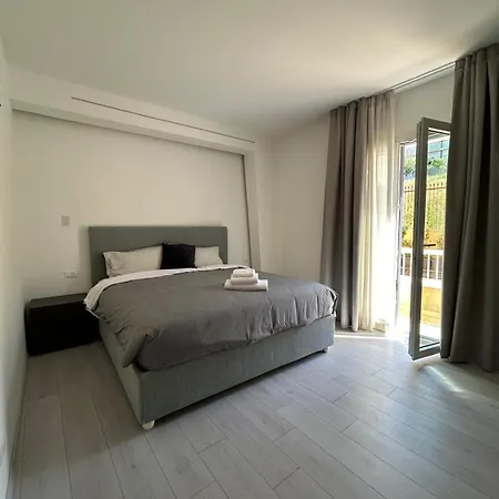 Mani - Con Bagno Privato Gela