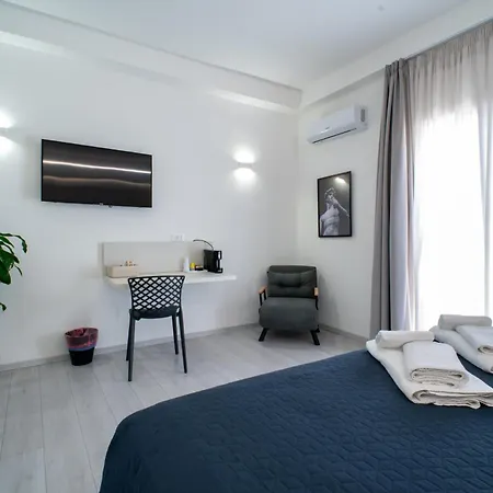 Mani - Con Bagno Privato * Gela