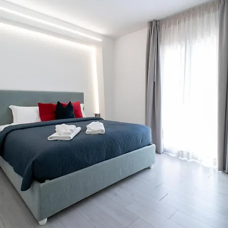 Mani - Con Bagno Privato Gela