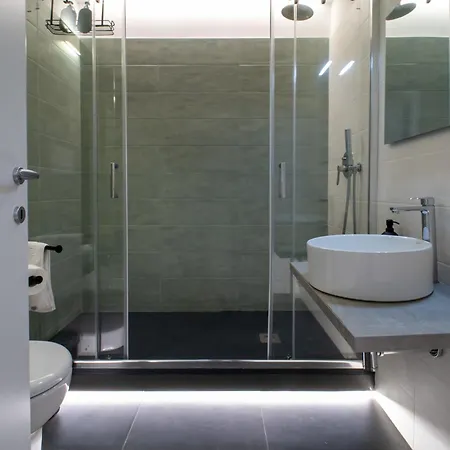 Mani - Con Bagno Privato * Gela
